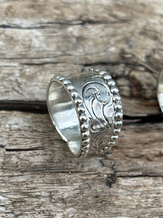 Beaded Border Engraved Ring