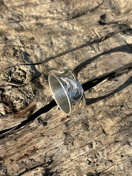 Bright Cut Engraved Ring